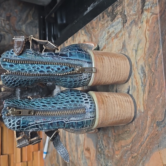 Freebird Blue Croc-Embossed Heels - Picture 3 of 4